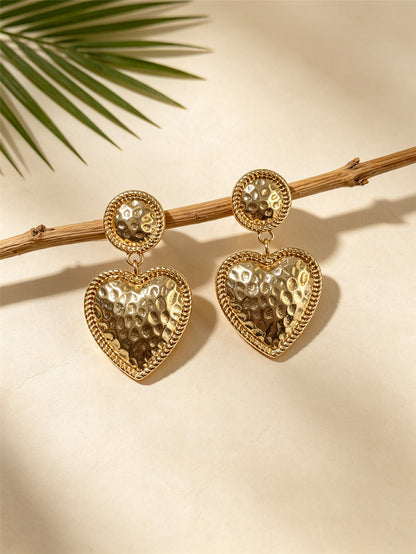 Retro Asymmetrical Heart Shape Earrings For Women In Golden Plated Iron