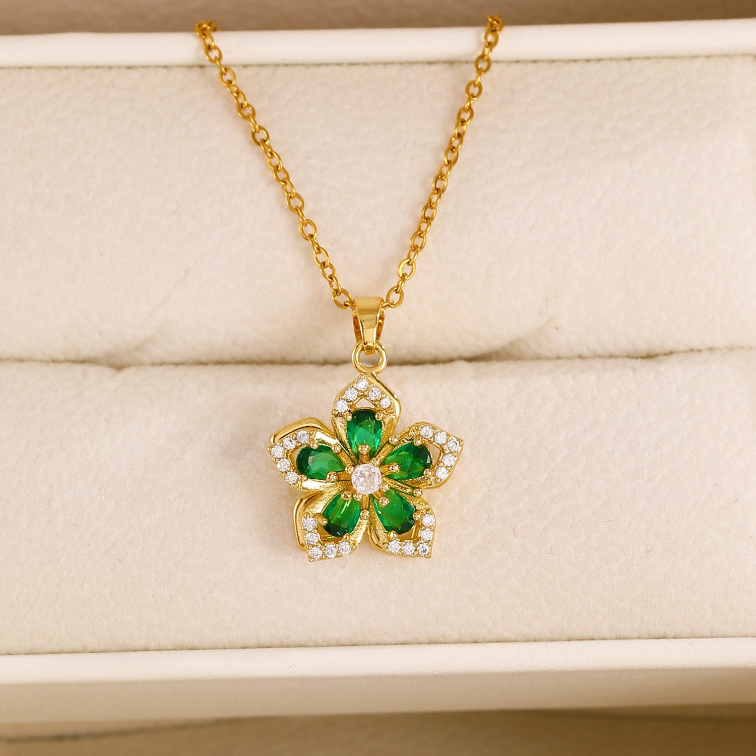 Rotatable Flowers Necklace For Women In White Featuring Copper Pendant With Zircon Inlay