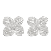 02 White K Four-Petal Flower 3690