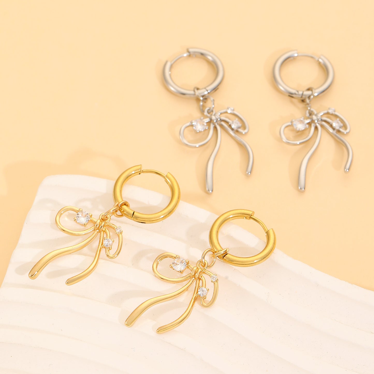 Sweet Silver Bow Tie Stud Earrings For Women With Copper Posts And Zircon Inlay