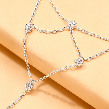 Trillion-cut Bohemian Hand Chain Bracelet For Women With Claw Setting In Silver Plated Zinc Alloy And Rhinestones