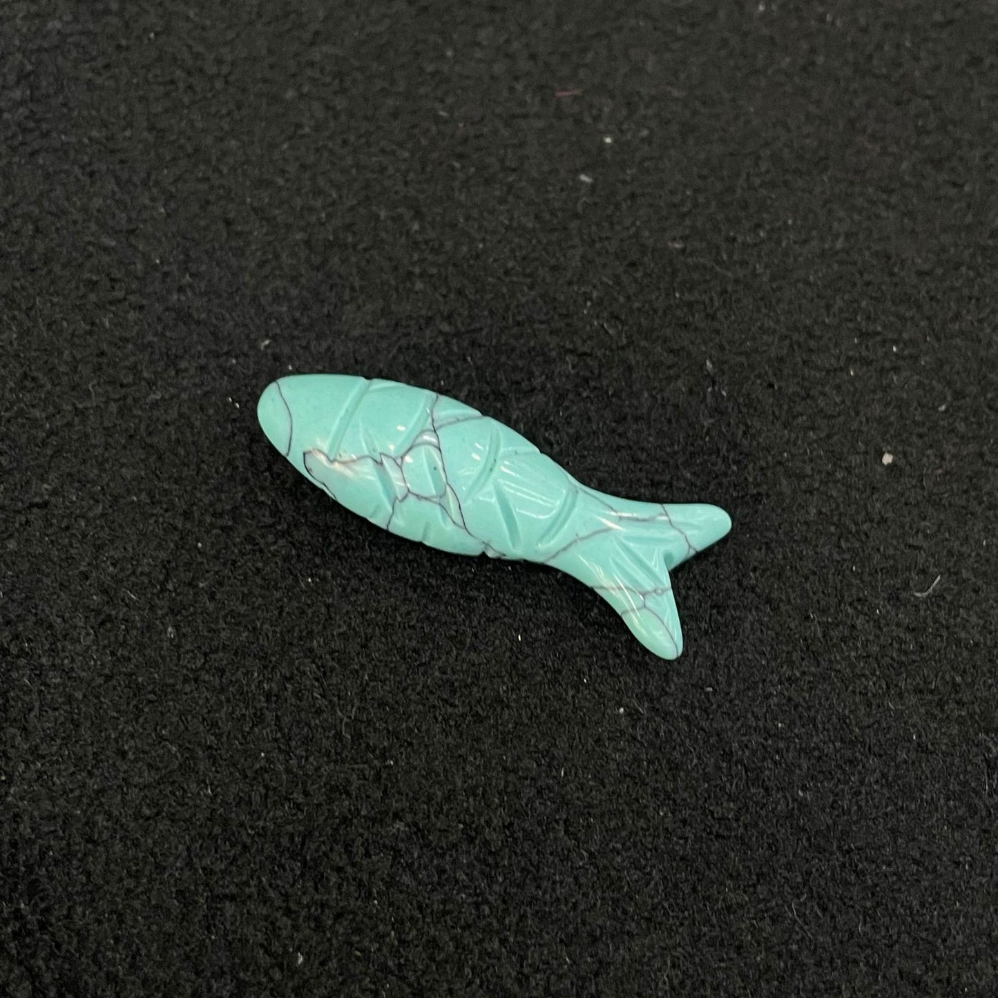 Natural Rose Quartz Fish Pendant Featuring Carving Craftsmanship, 1 Piece In Baroque Style