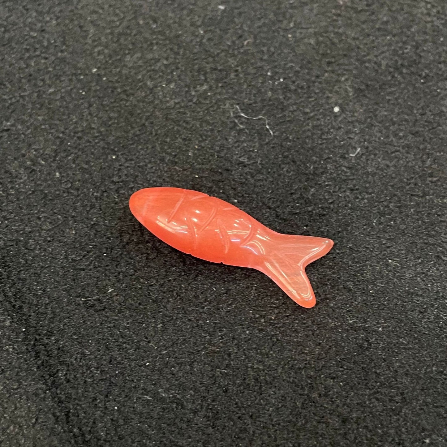 Natural Rose Quartz Fish Pendant Featuring Carving Craftsmanship, 1 Piece In Baroque Style