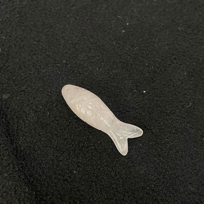 Natural Rose Quartz Fish Pendant Featuring Carving Craftsmanship, 1 Piece In Baroque Style