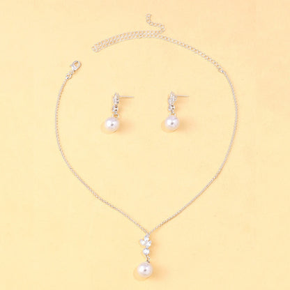 Luxurious Women’s Jewelry Set Featuring Leaf Pattern With Electroplated Zircon Material And Zircon Inlay