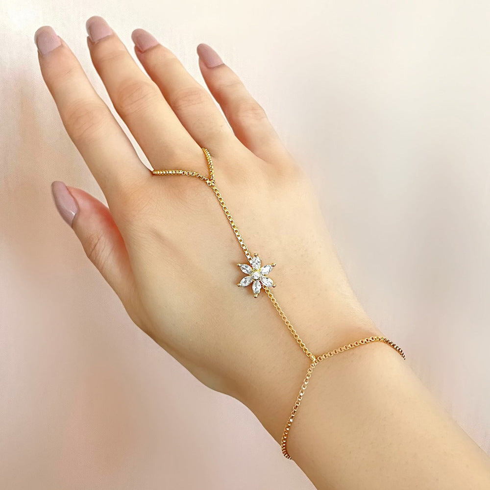 Silver Flowers Hand Chain Bracelet For Women In Electroplated Alloy With Zircon Inlay