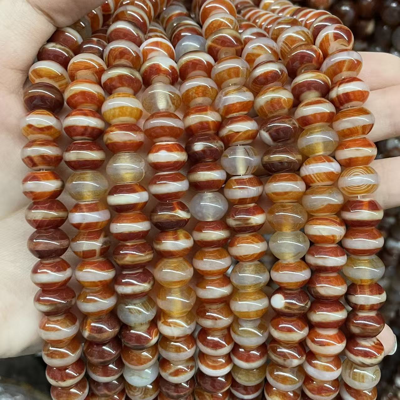 Smooth Agate Beads For Jewelry Making Featuring Polished Finish