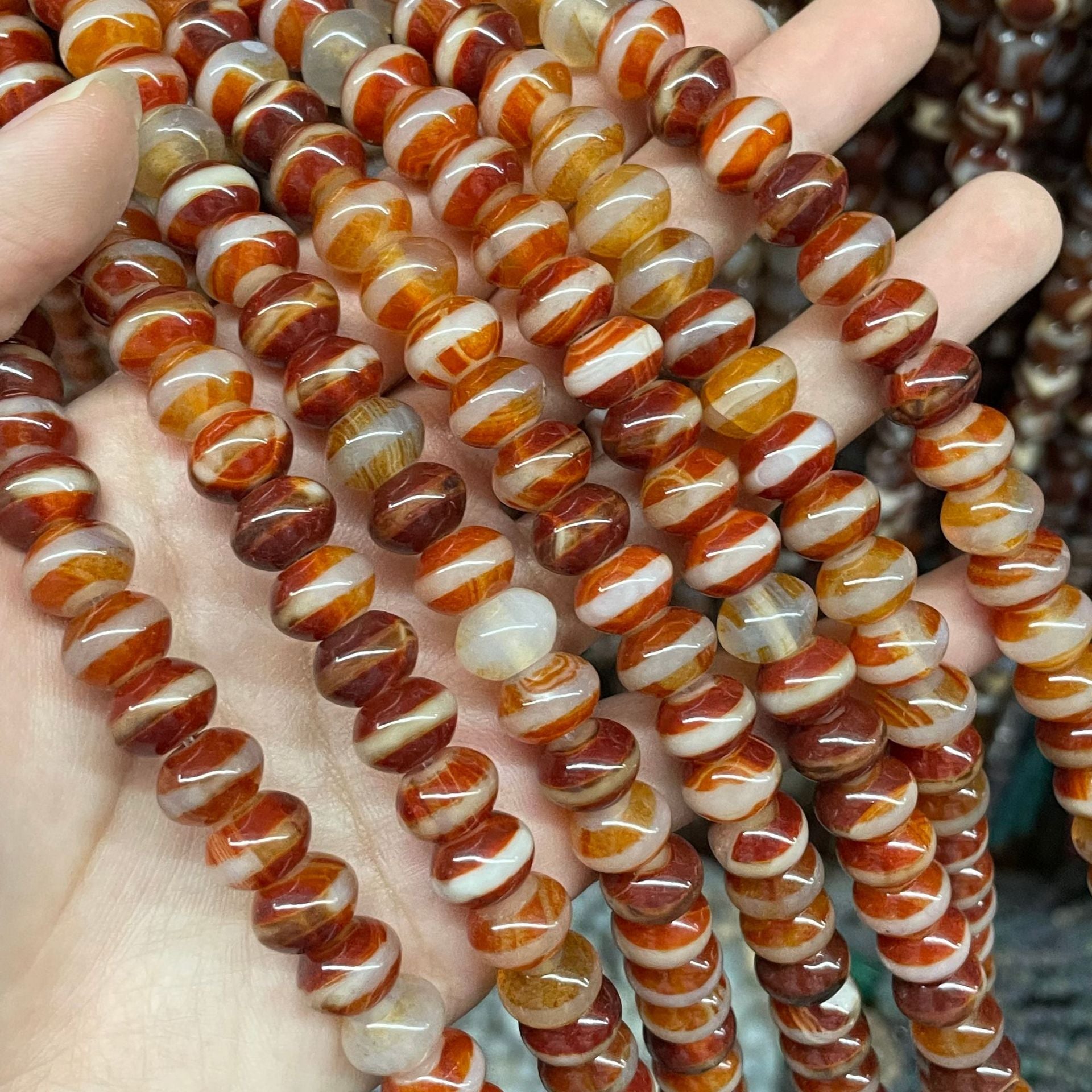 Smooth Agate Beads For Jewelry Making Featuring Polished Finish