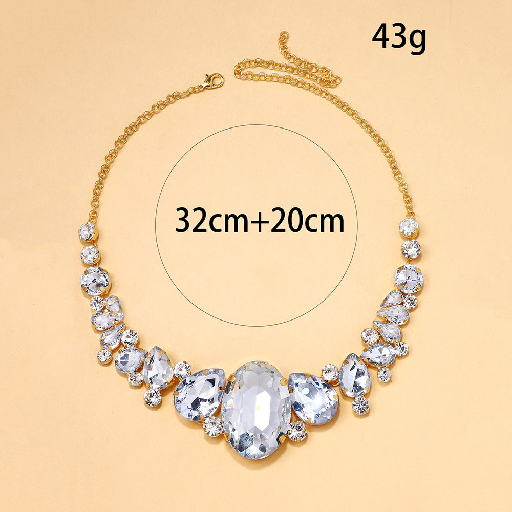Exaggerated Women’s Necklace Featuring Alloy Pendant With Rhinestones And Artificial Gemstones, Electroplated Finish