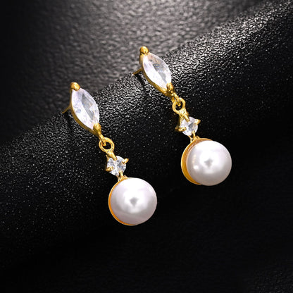 Basic Leaf Stud Earrings For Women In Silver With Bezel Setting And Zircon Inlay, Crafted From Copper