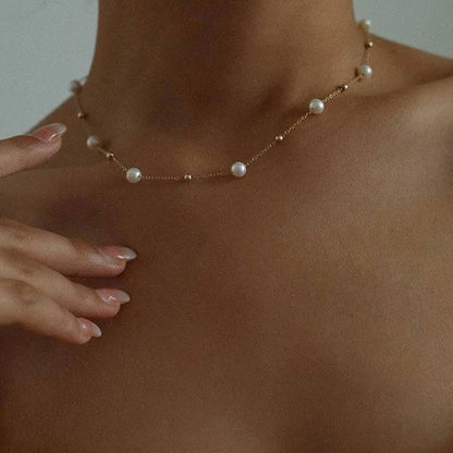 Pearl Pattern Necklace For Women In Simple Style, Featuring Electroplated Imitation Pearl With Artificial Crystal Inlay