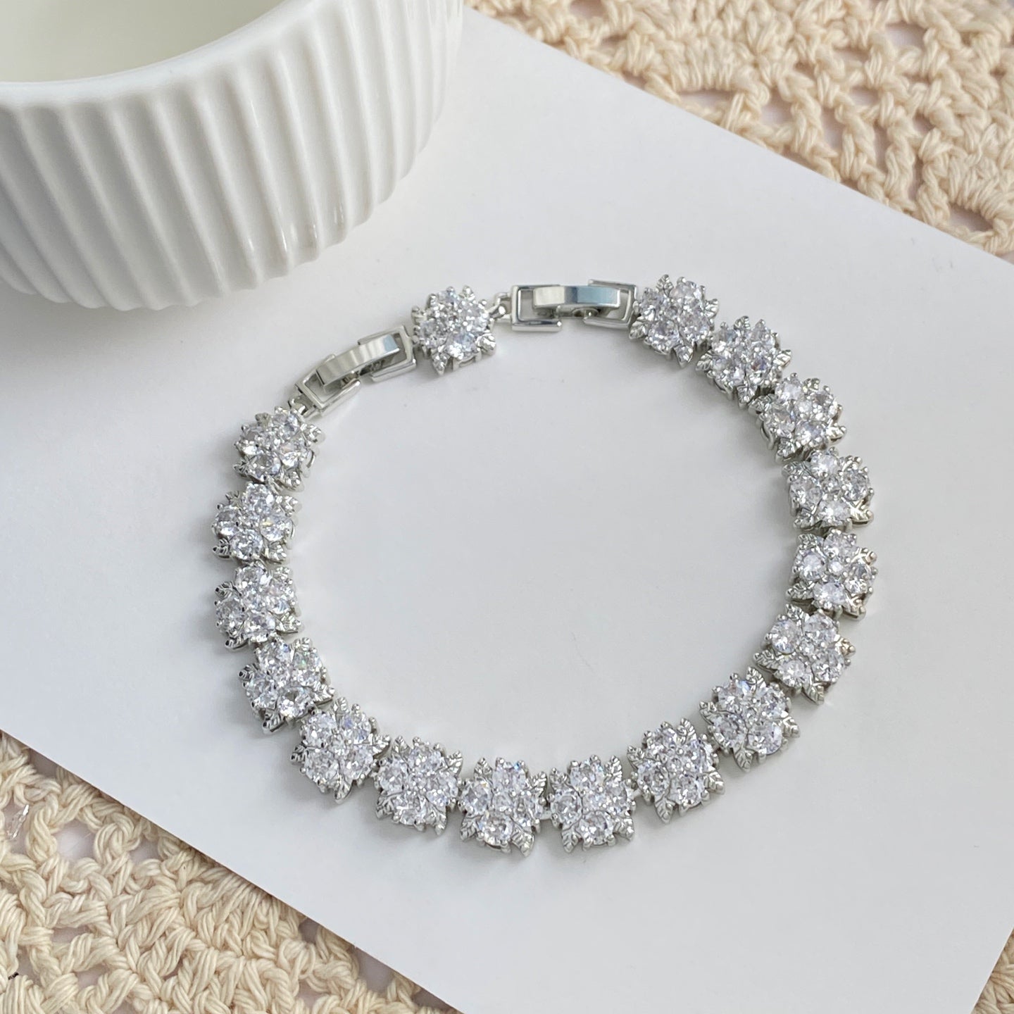 Sweet Style Fireworks Bracelets With Waterproof Non Tarnish Brass, Real Gold Plated Chain And Zircon Inlay