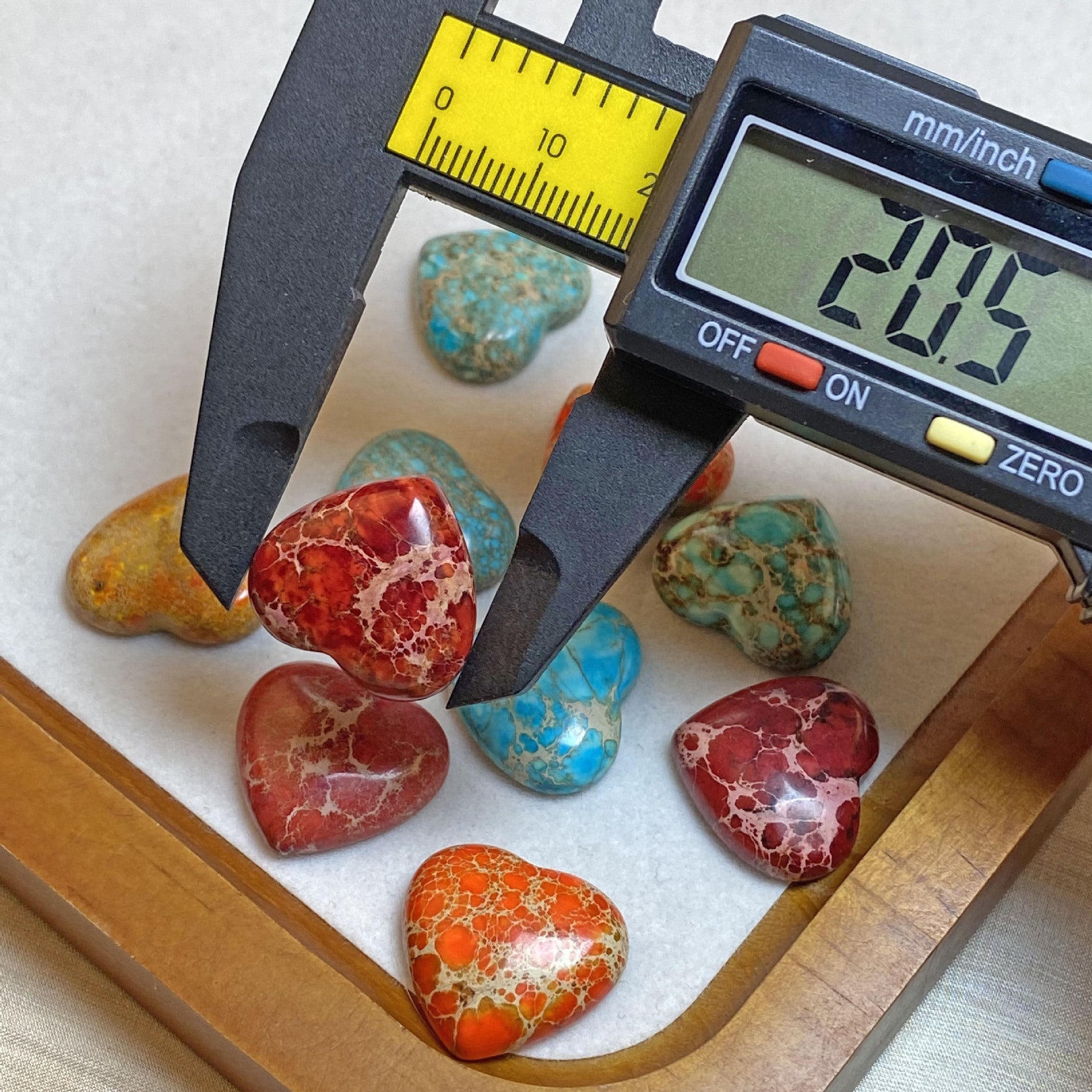 Heart Shape Natural Stone Beads Featuring Inlay Craftsmanship, Available In Natural Colour For Jewelry Making