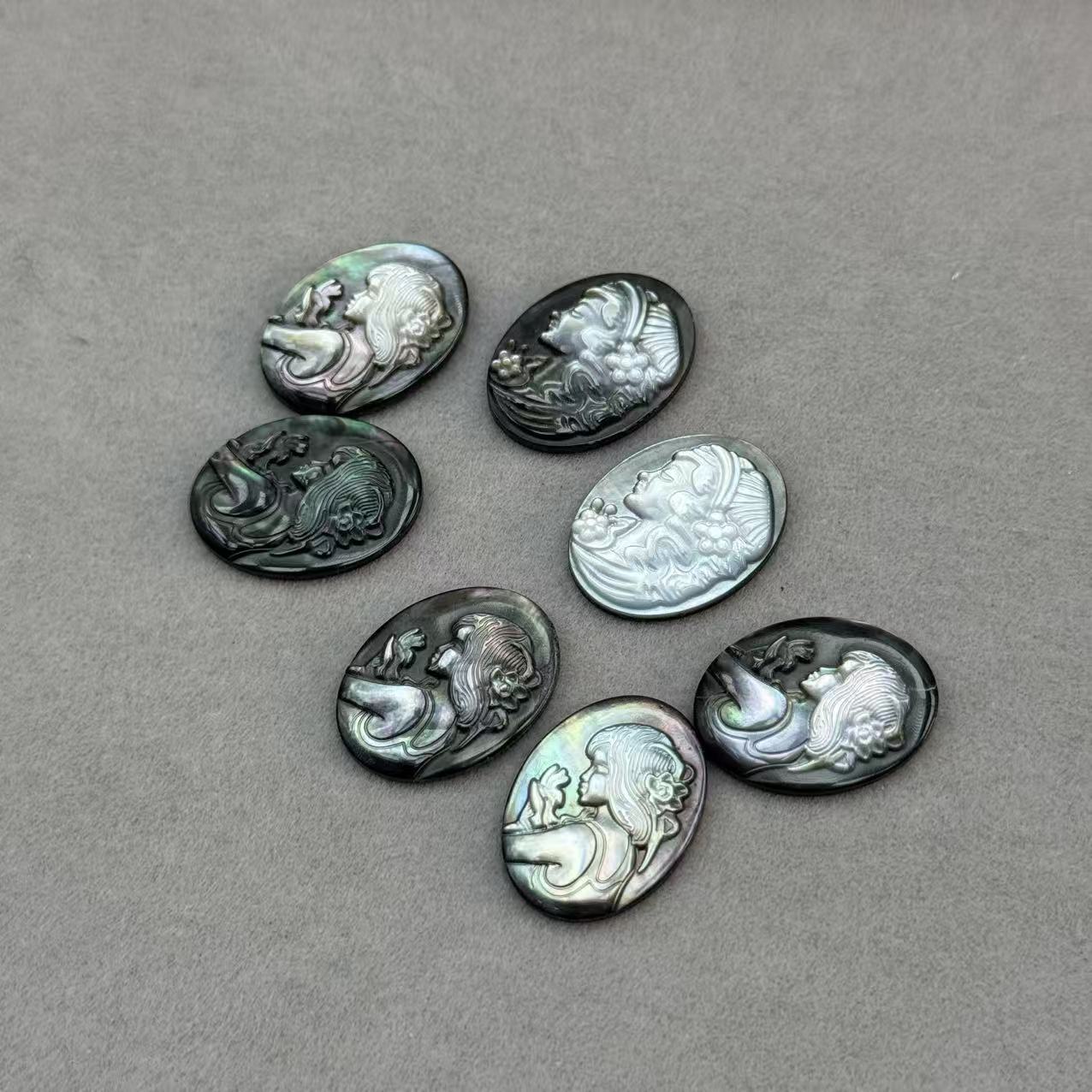 1 PCS Dyed Black Shell Bead Featuring Baroque Style Carving For Jewelry Making