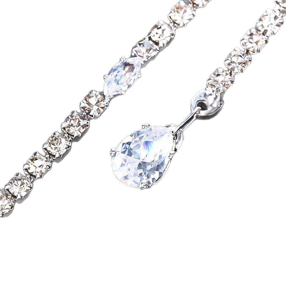 Simple Style Gold Crystal Necklace For Women With White Crystal Inlay And Elegant Box Chain