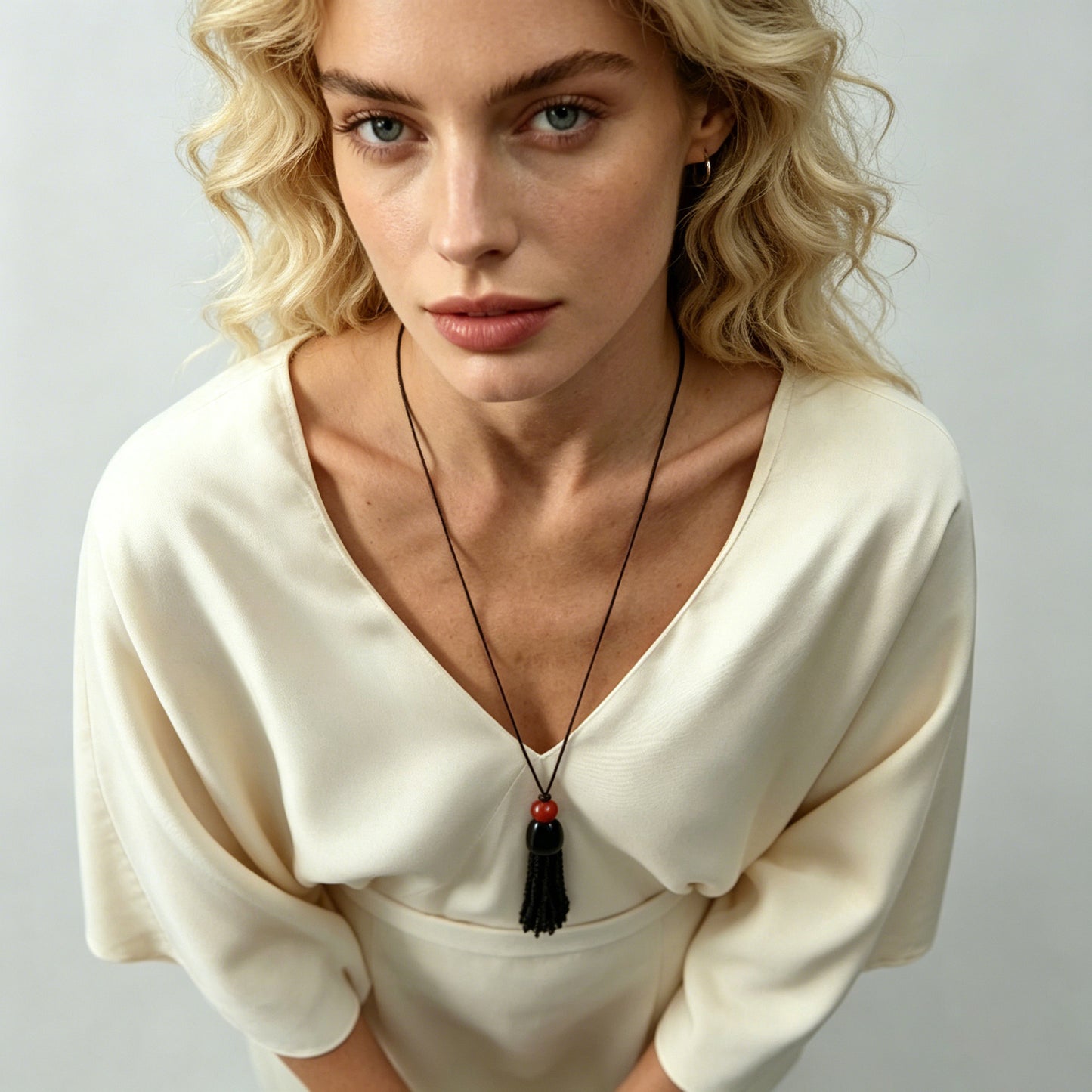 Vintage Style Unisex Long Necklace Featuring Agate And Tassel With Leather Rope Chain