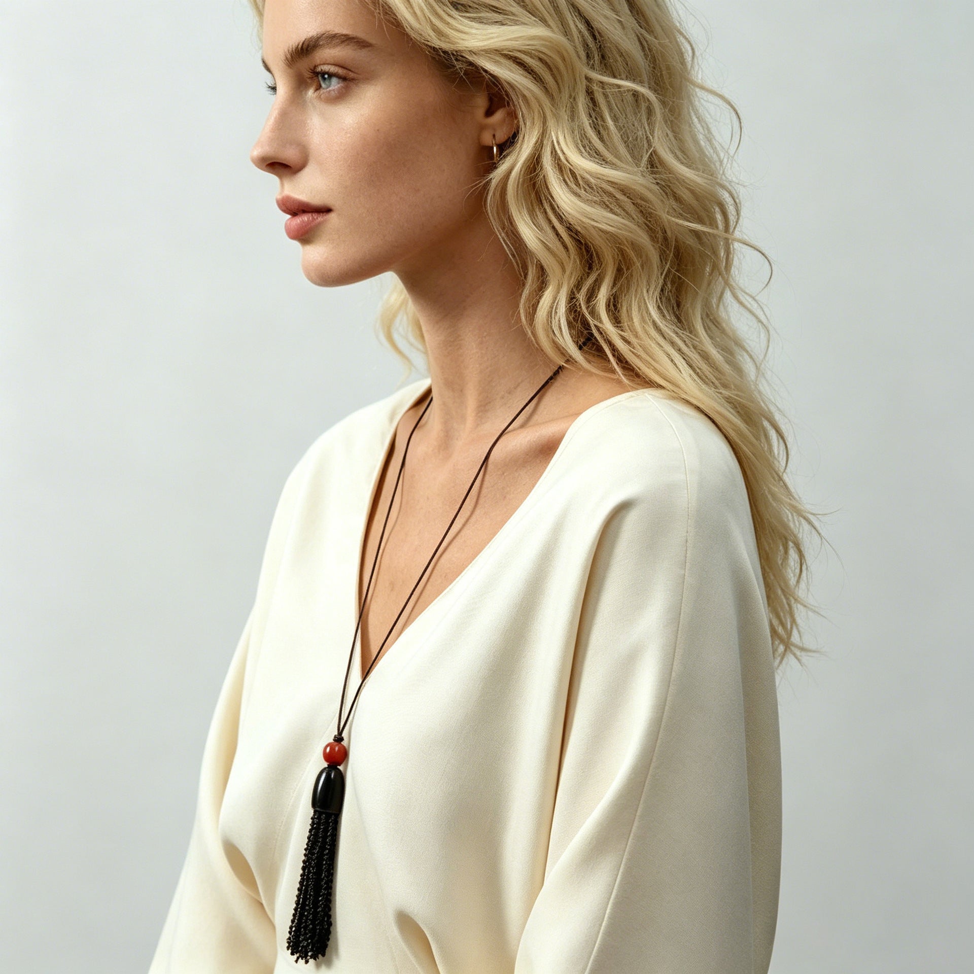 Vintage Style Unisex Long Necklace Featuring Agate And Tassel With Leather Rope Chain
