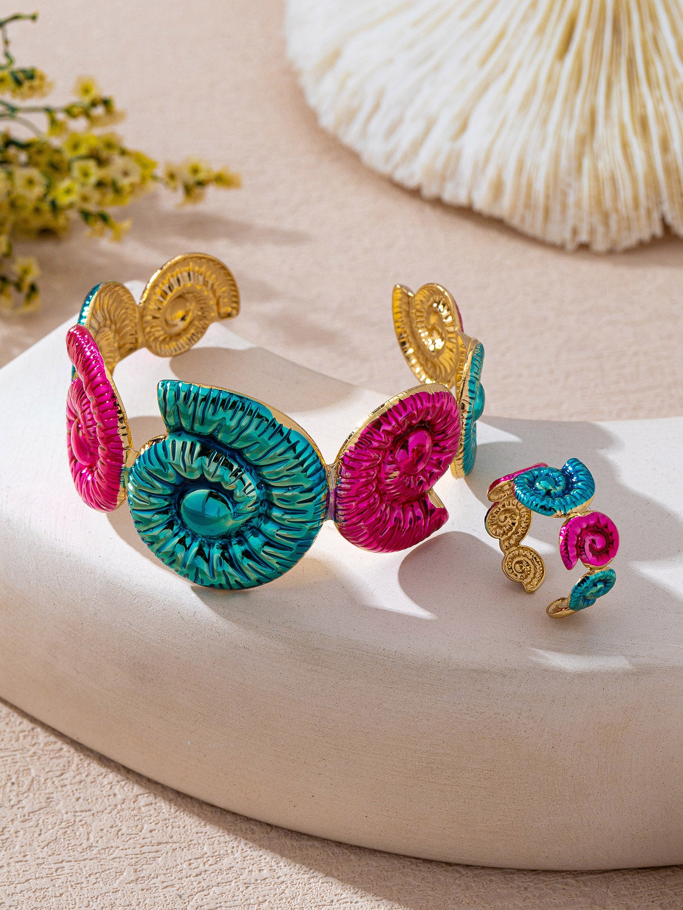 Marine Style Jewelry Set For Women Featuring Conch Pattern With KC Golden Plated Alloy And Enamel Craftsmanship, 0.03µm Thickness