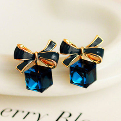 Sweet Green Bow Tie Earrings In Silver Plated Alloy Featuring Crystal Inlay