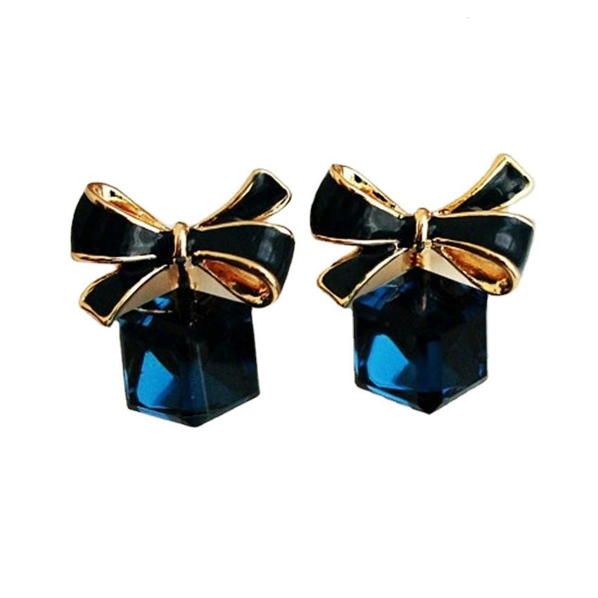 Sweet Green Bow Tie Earrings In Silver Plated Alloy Featuring Crystal Inlay