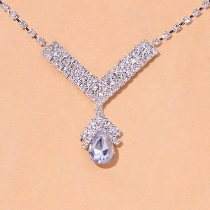 Simple Style Women’s Necklace Featuring Water Droplets Pattern With Electroplated Rhinestones