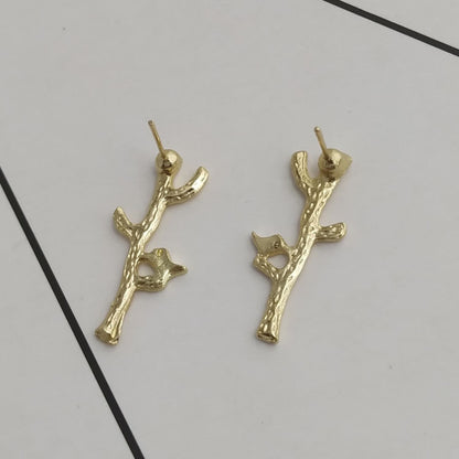 Gold Electroplated Punk Bird Drop Earrings For Women With Artificial Gemstones In Alloy