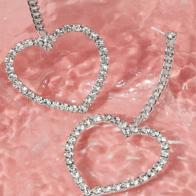 Heart Shape Stud Earrings With 925 Sterling Silver Ear Pins Featuring Tassel Design