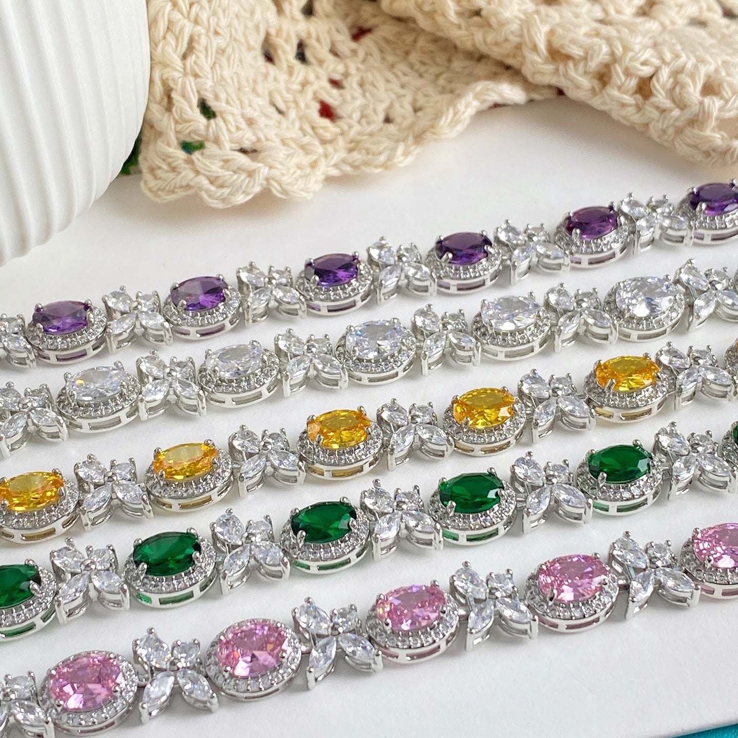 Sweet Paisley Waterproof Non Tarnish Bracelets In Real Gold Plated Brass With Zircon Inlay And Italian Charm & Links Chain