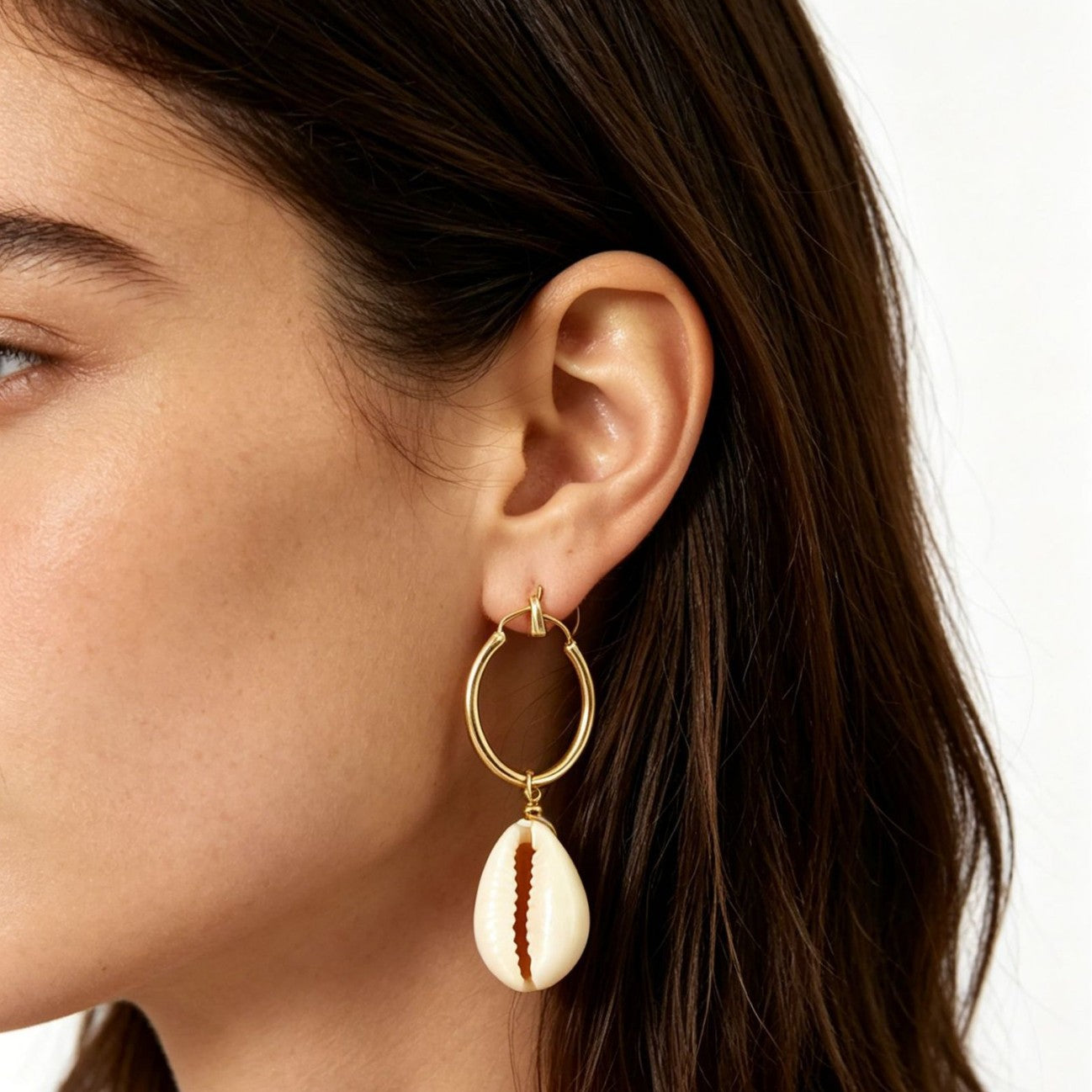 Simple Style Alloy Earrings With Shell Inlay, Electroplated Finish, Featuring 304 Stainless Steel Ear Pins