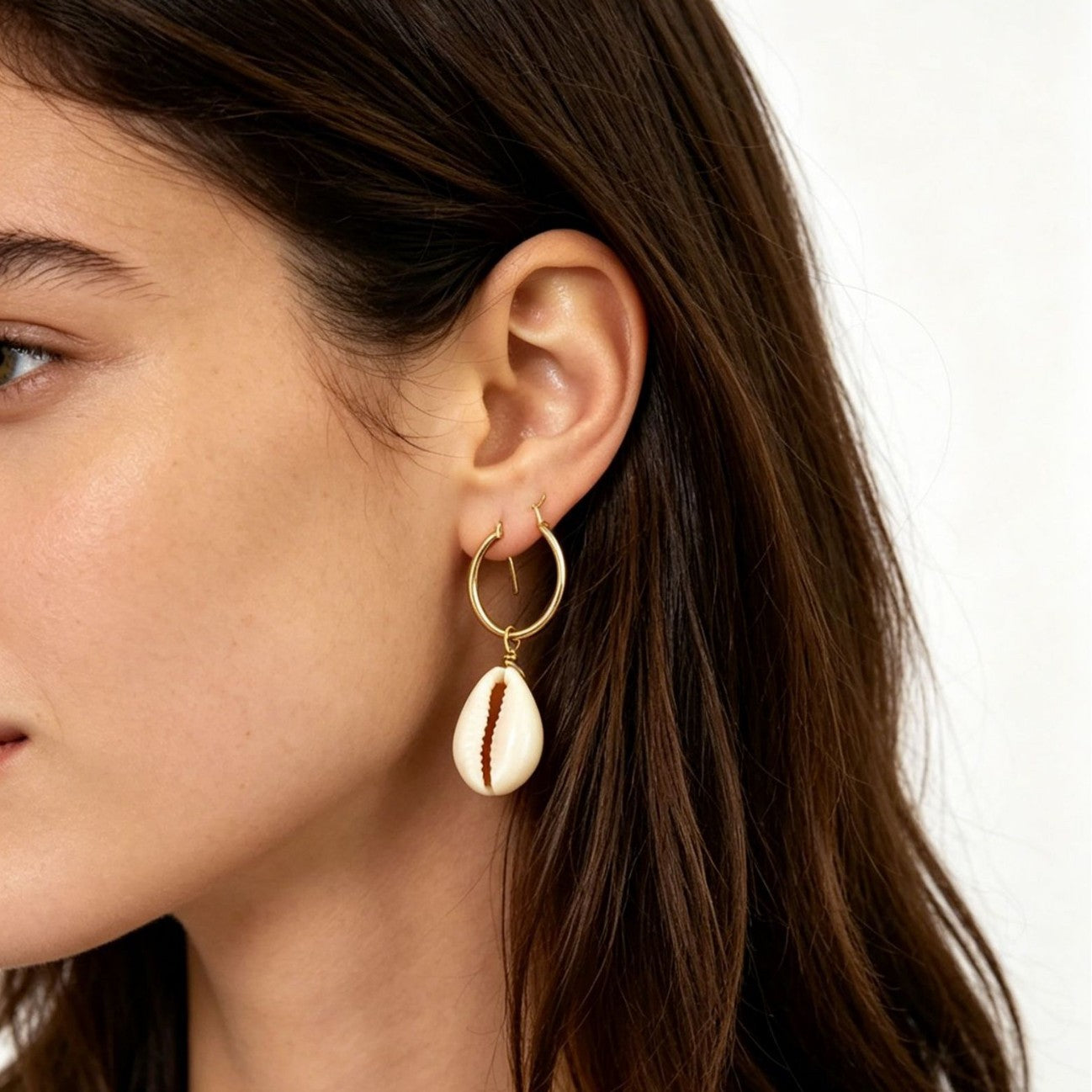 Simple Style Alloy Earrings With Shell Inlay, Electroplated Finish, Featuring 304 Stainless Steel Ear Pins
