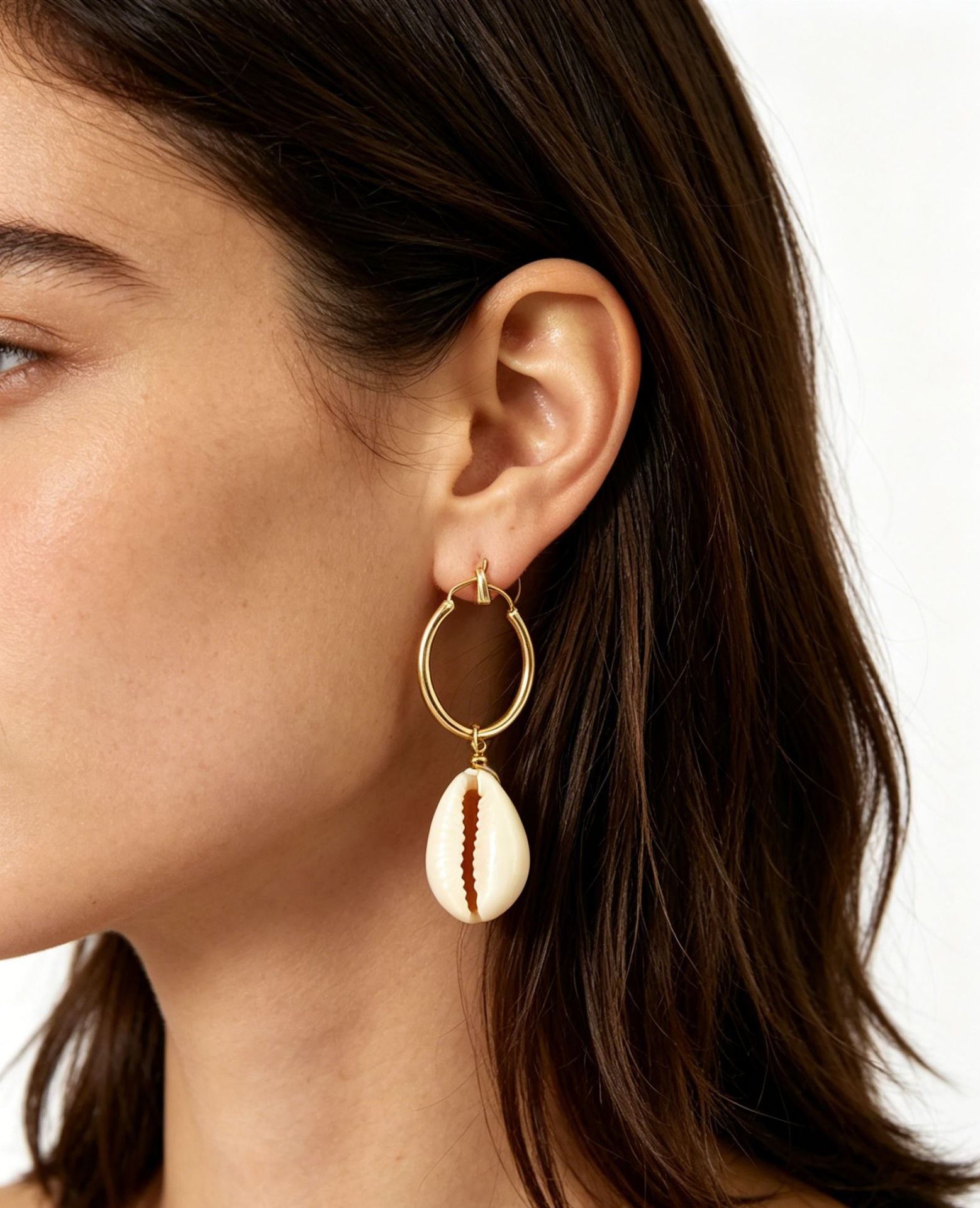 Simple Style Alloy Earrings With Shell Inlay, Electroplated Finish, Featuring 304 Stainless Steel Ear Pins