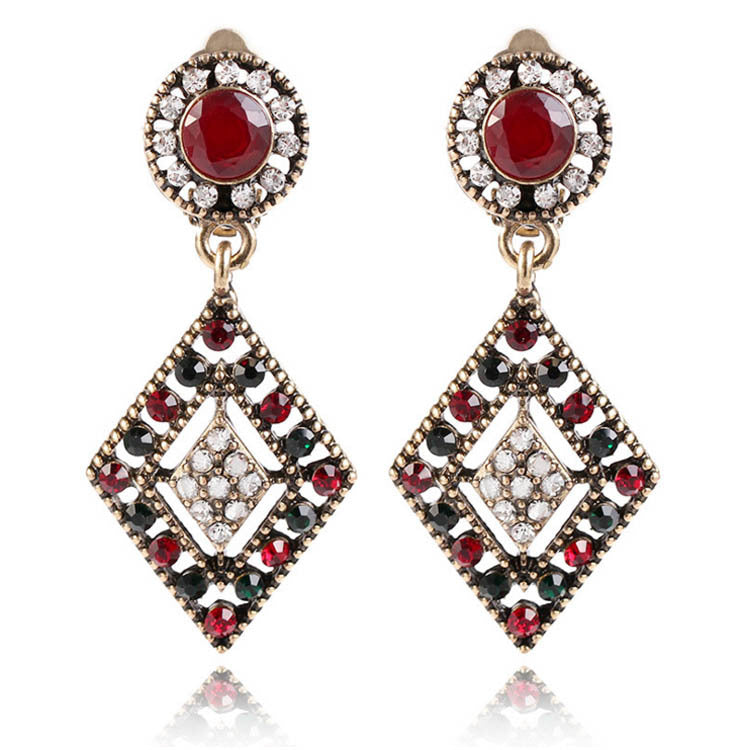 Retro Geometric Clip Earrings In Gold Alloy With Rhinestones, Featuring 304 Stainless Steel Ear Pins