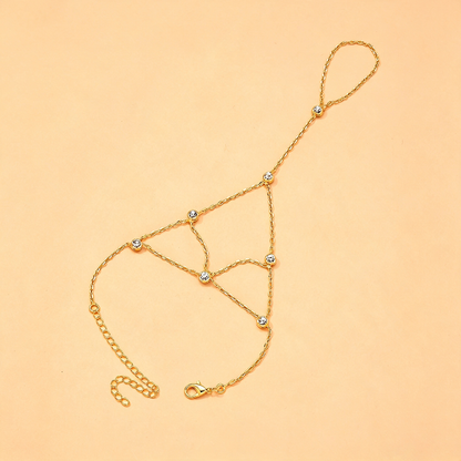 Trillion-cut Bohemian Hand Chain Bracelet For Women With Claw Setting In Silver Plated Zinc Alloy And Rhinestones