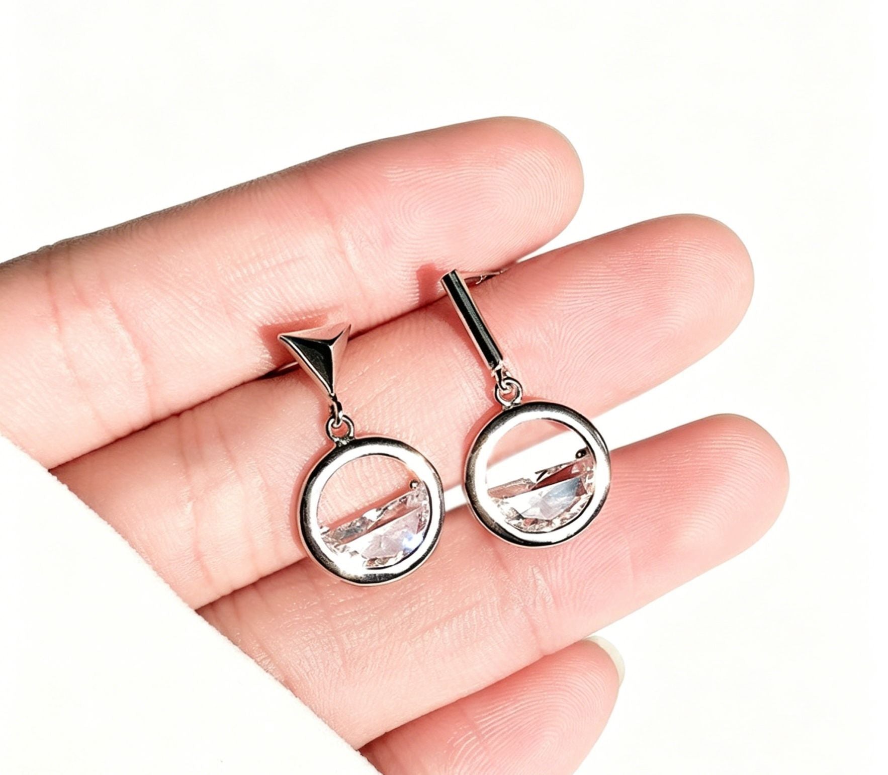 Circle Stud Earrings For Women With Zircon Inlay, 925 Sterling Silver Ear Pins, Asymmetrical Design Alloy