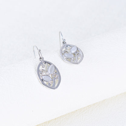 Simple Style Leaves Earrings In Alloy Featuring Electroplated Finish For Elegant Look