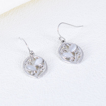 Simple Style Leaves Earrings In Alloy Featuring Electroplated Finish For Elegant Look