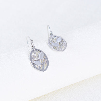 Simple Style Leaves Earrings In Alloy Featuring Electroplated Finish For Elegant Look