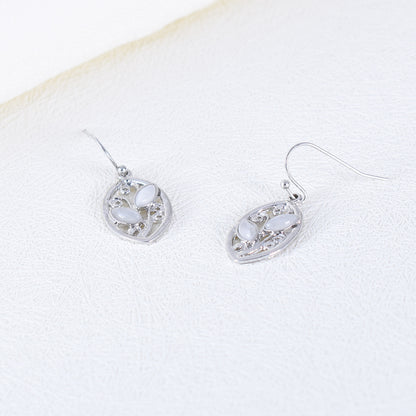 Simple Style Leaves Earrings In Alloy Featuring Electroplated Finish For Elegant Look