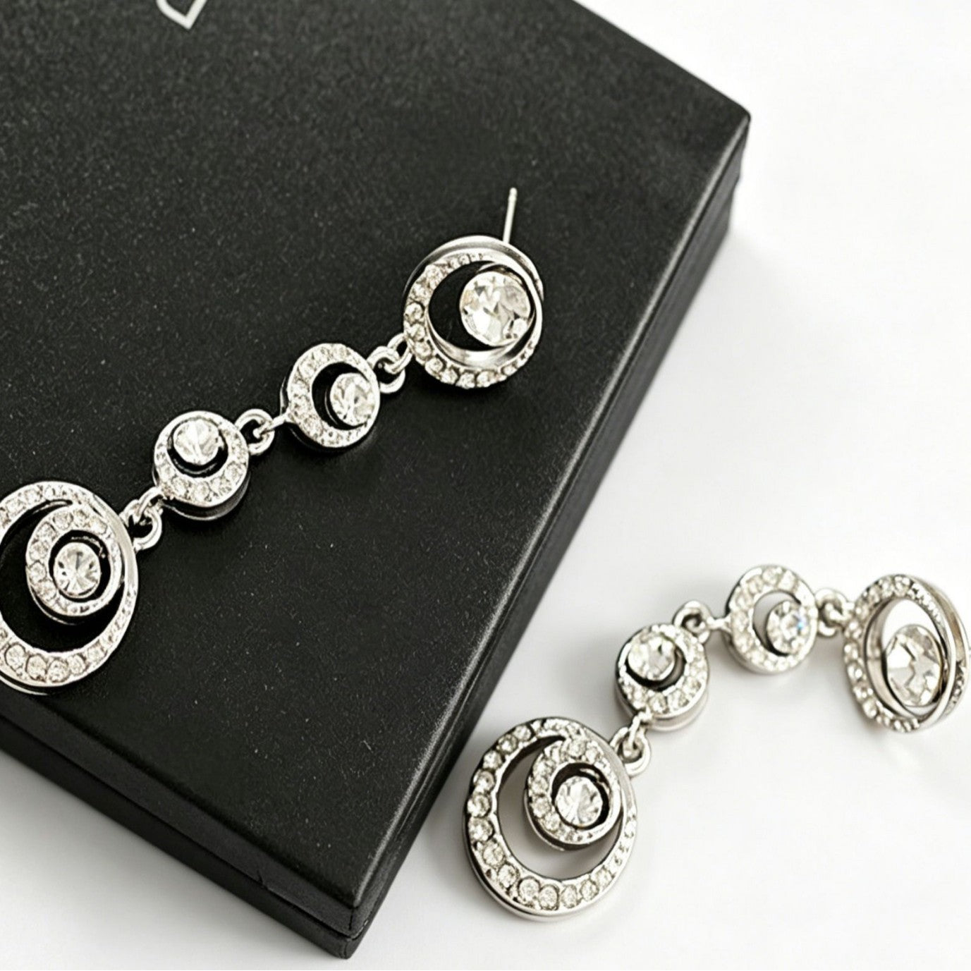 Simple Style Circle Earrings In Alloy With Rhinestones, Electroplated Finish And 304 Stainless Steel Ear Pins