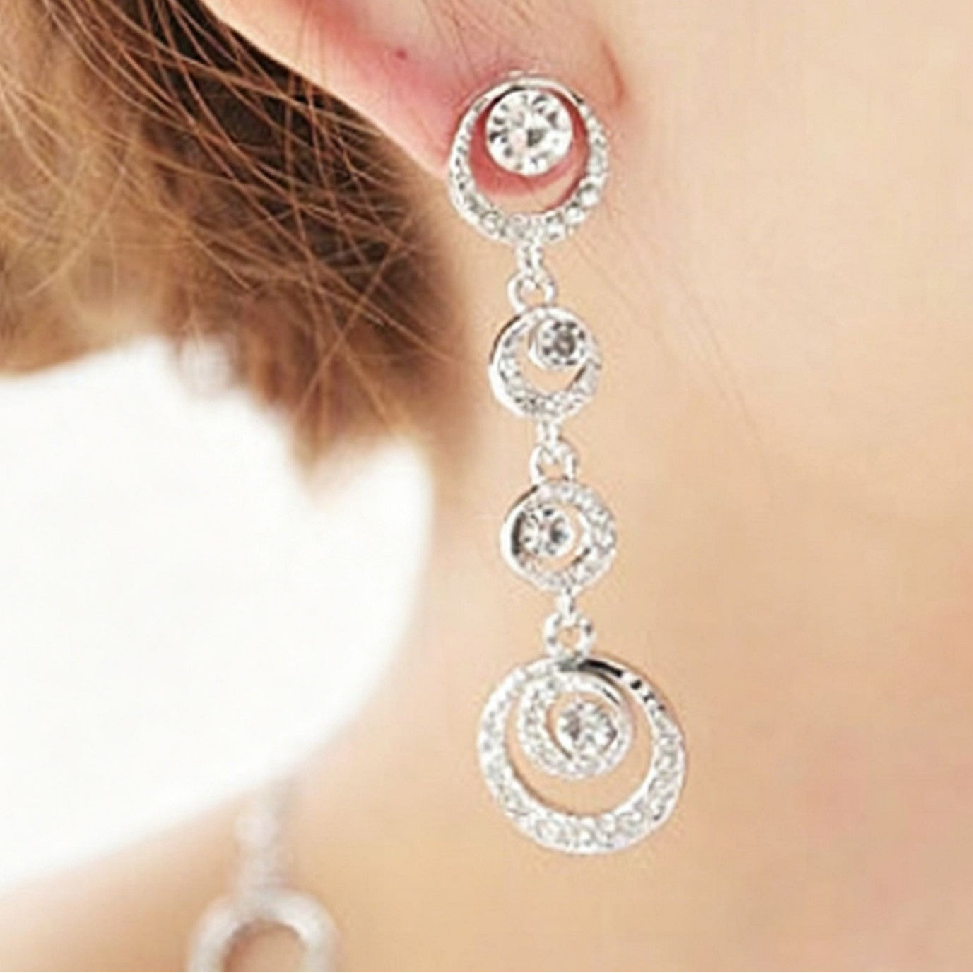 Simple Style Circle Earrings In Alloy With Rhinestones, Electroplated Finish And 304 Stainless Steel Ear Pins