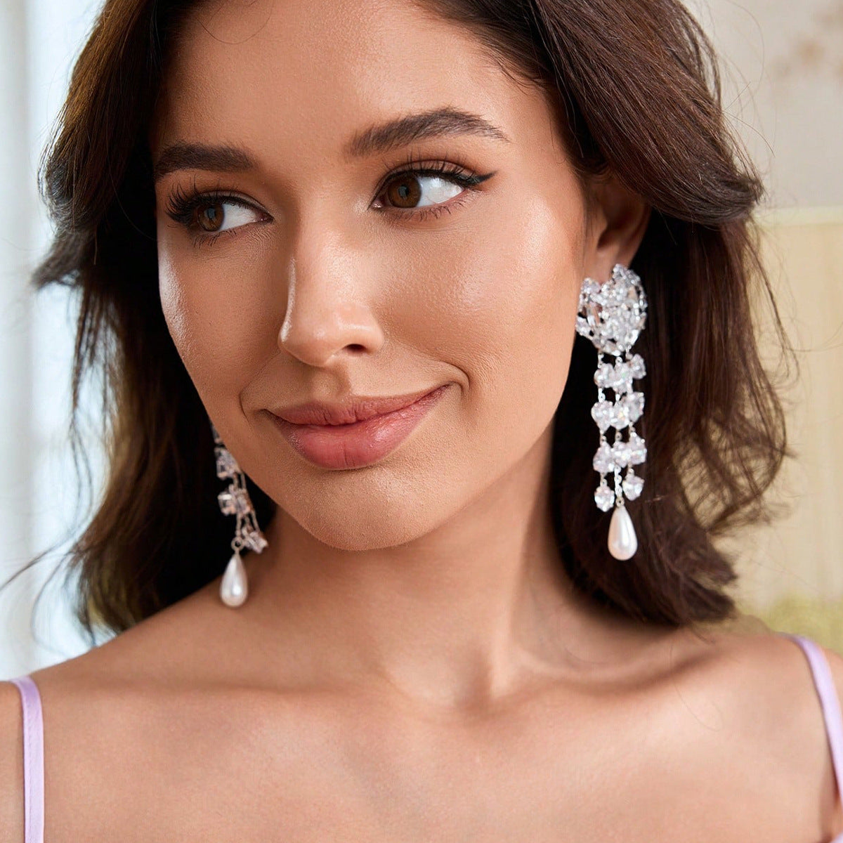Sweet Heart Shape Earrings For Unisex Featuring Zinc Alloy With Rhinestones And 304 Stainless Steel Ear Pins With Tassel Design