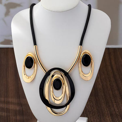 Retro Handmade Oval Necklace For Women With Zinc Alloy And Acrylic Inlay Featuring A Handmade Chain