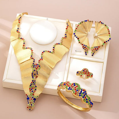 Luxurious Asymmetrical Flowers Necklace For Women With Handmade Zinc Alloy Chain And Rhinestone Inlay