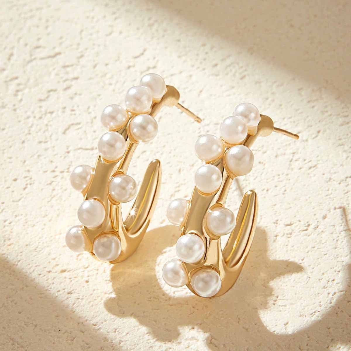 Sweet Geometric Gold Earrings Featuring Electroplated Alloy Ear Pins For Stylish Comfort