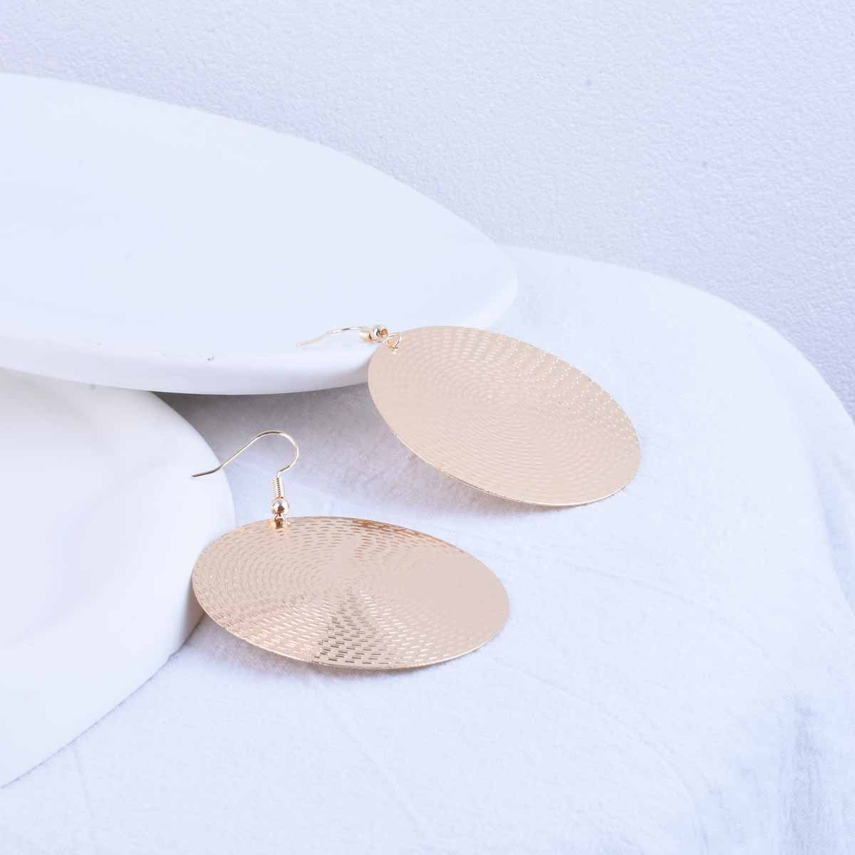 Exaggerated Circle Gold Alloy Earrings With Electroplated Finish For A Stylish Look