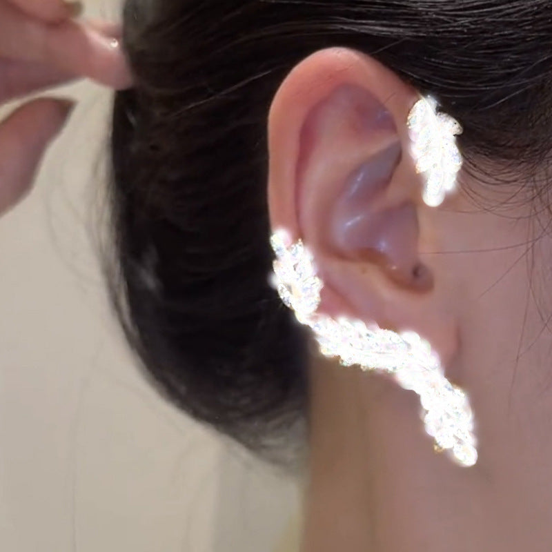 Sweet Gold Leaves Ear Cuff Earrings For Women Featuring Electroplated Alloy Design