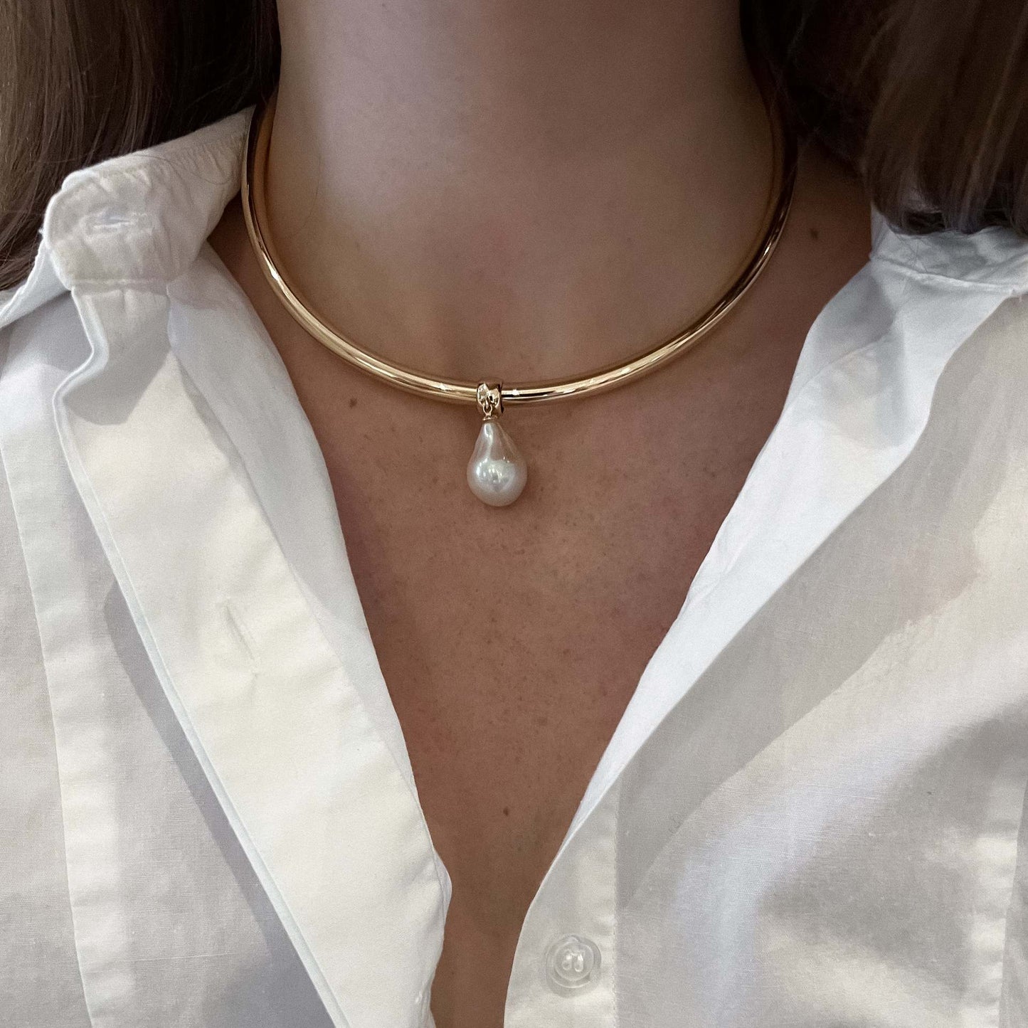 Pearl Choker Necklace For Women With Alloy Slider Chain And Rhinestone Pendant