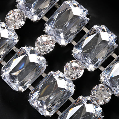 Exaggerated Geometric Silver Alloy Choker Necklace For Women With Rhinestone Pendant