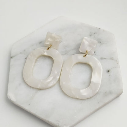 Retro Two Tone Oval Alloy Earrings For Women In White