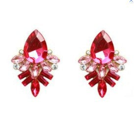 Sweet Geometric Gold Stud Earrings In Alloy With Electroplated Finish And Gem Inlay